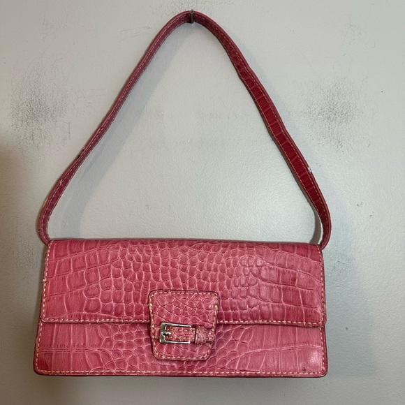 Liz Claiborne Pink Mini Croc Envelope Purse - Picture 1 of 12